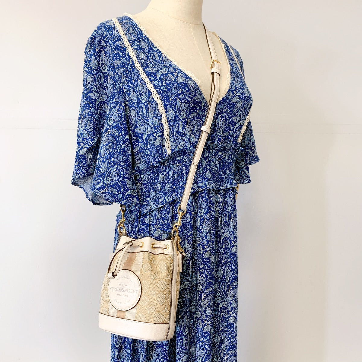 Coach C8322 Mini Dempsey Bucket Bag In Signature Jacquard In Light Khaki Chalk Coach C8322 Mini Dempsey Bucket Bag In Signature Jacquard In Light Khaki Chalk